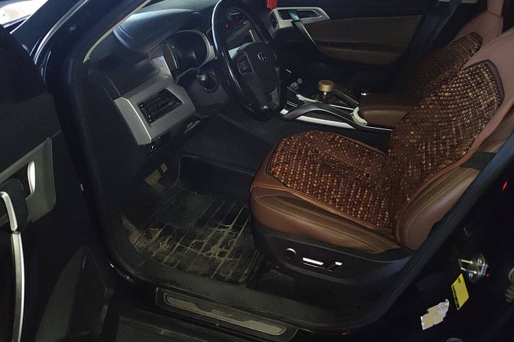 Used Geely Auto Emgrand X7 Sport 2016 1.8TD Automatic ZhiZun Version
