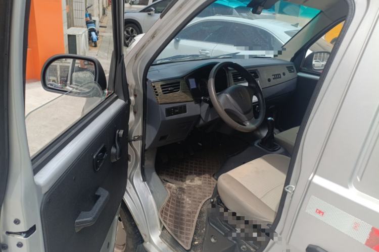 Used Jinbei Hiace X30 2023 1.5L Super-Enjoyment Van 2/5 Seats Non-Air-Conditioned Version SWC15M
