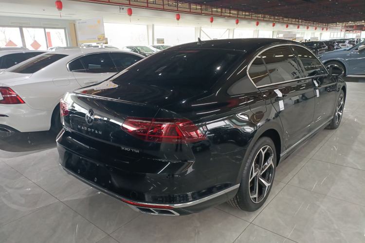 Used Volkswagen Magotan 2023 2 Million Units Limited Edition 330TSI DSG Leading Version Rear Right 45 Deg