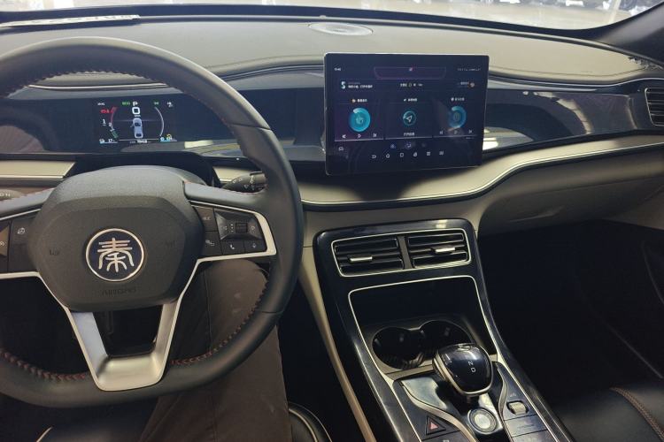 Used BYD Qin PLUS 2021 DM-i 55KM Flagship Model Center Console