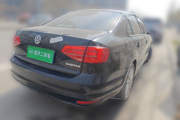 Used Volkswagen Sagitar 2015 1.6L Automatic Comfort Model
