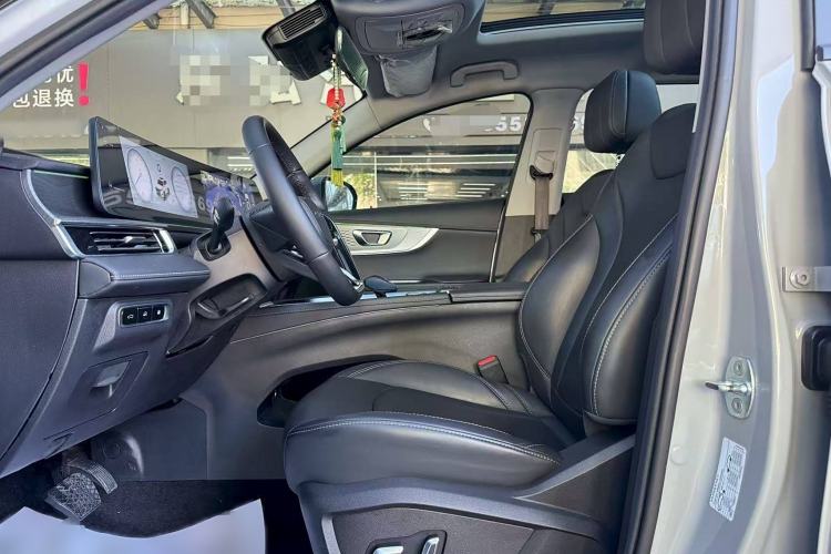 Used Chery Tiggo 8 PRO New Energy 2023 Champion Edition 1.5T 100km Glory Version
