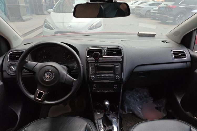 Used Volkswagen Polo 2013 1.6L Automatic Luxury Edition
