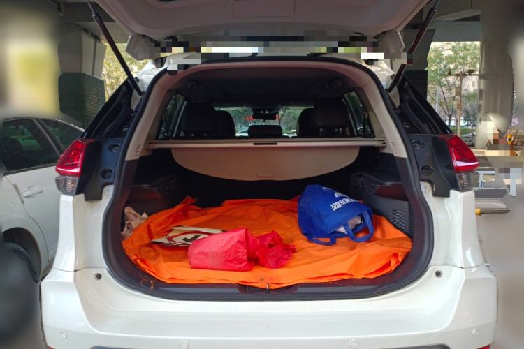 Used Nissan X-Trail 2022 Revised Version 2.0L Two-Wheel Drive Smart Connect & Comfort Edition