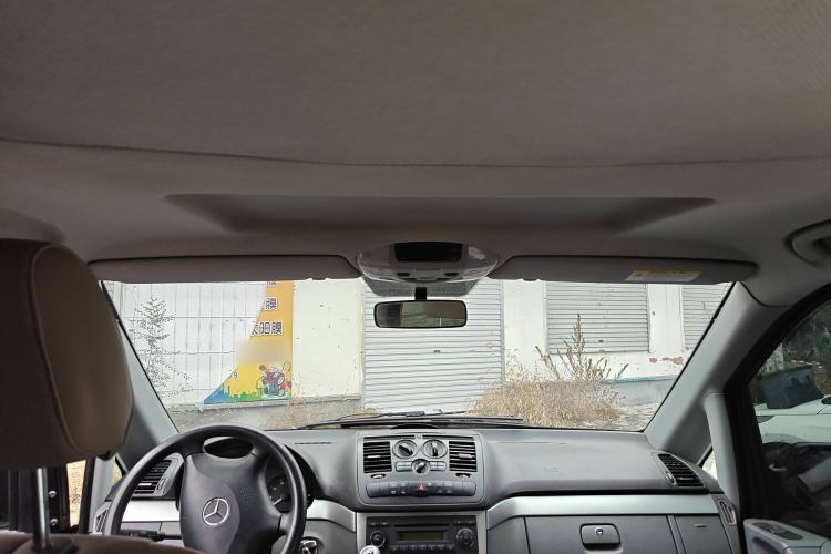 Used Mercedes-Benz Vito 2010 2.5L Business Edition
