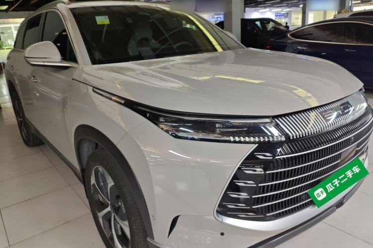 Used BYD Frigate 07 2023 DM-i 100KM Flagship Model Front Right 45 Deg