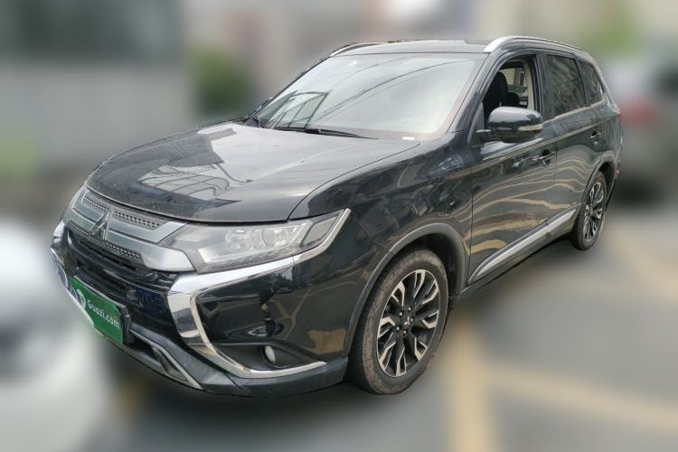 Used Mitsubishi Outlander 2019 2.0L Two-Wheel Drive Comfort Edition 5 Seats China VI Standard Guazi used car, China used car export, Used car for sale, Used cars, Cheapest cars for sale
