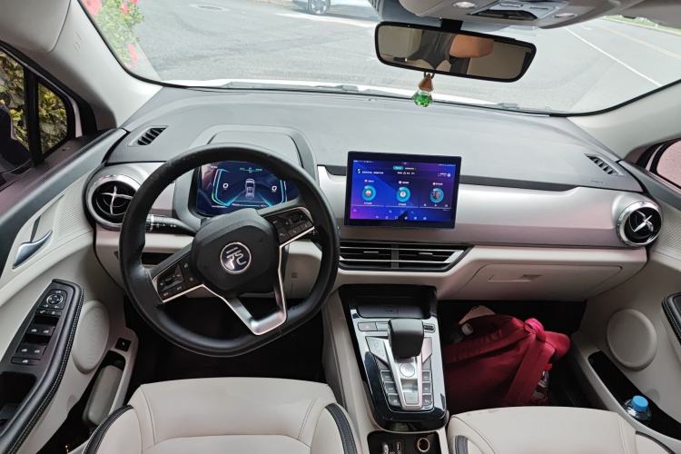 Used BYD Yuan Pro 2021 401 km Deluxe Version Center Console