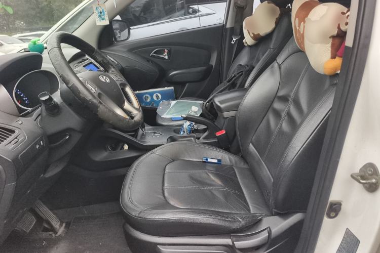 Used Hyundai ix35 2010 2.0L Automatic Two-Wheel Drive Elite Edition GLS Left Front Seat