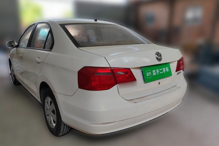 Used Volkswagen Jetta 2013 1.6L Manual Fashion Edition
