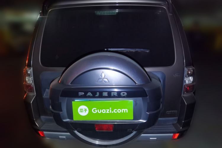 Used Mitsubishi Pajero 2016 3.0L Automatic Luxury Version China V Standard Rear