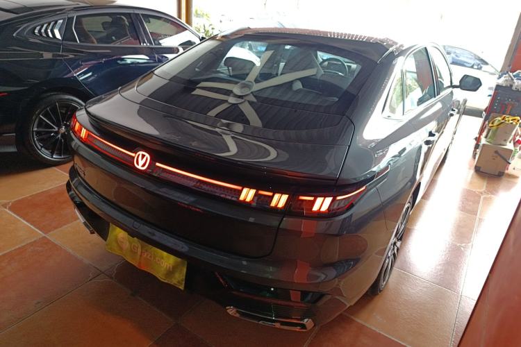 Used Changan Eado 2026 Model, Fourth Generation, 1.5T 500Bar Smart Enjoyment Edition
