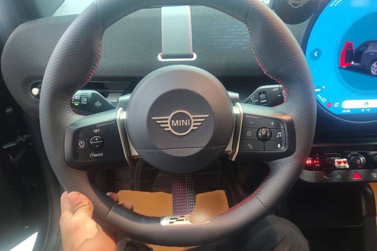 Used MINI Electric MINI ACEMAN 2024 SE Racing Driver
