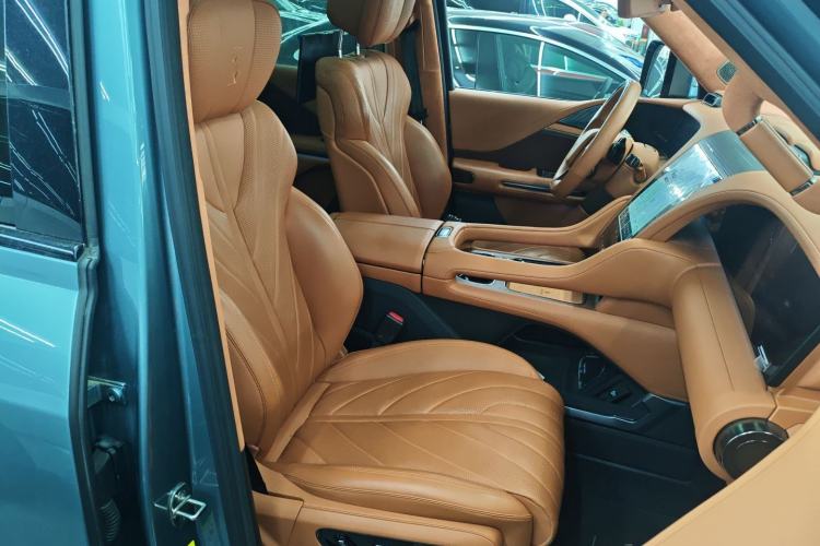 Used Yangwang U8 2023 Luxury Edition
