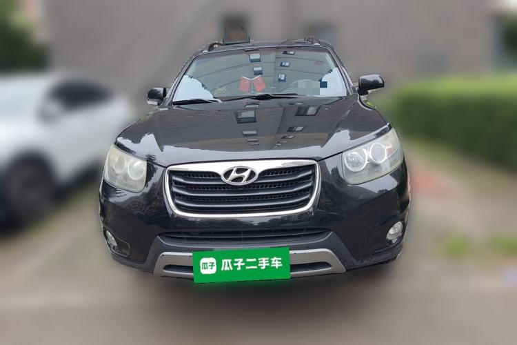 Used Hyundai Santa Fe Classic 2011 2.4 Comfort Edition 7-Seater Two-Wheel Drive