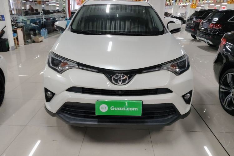 Used Toyota RAV4 2016 2.0L CVT Two-Wheel Drive Fashion Edition China V Standard