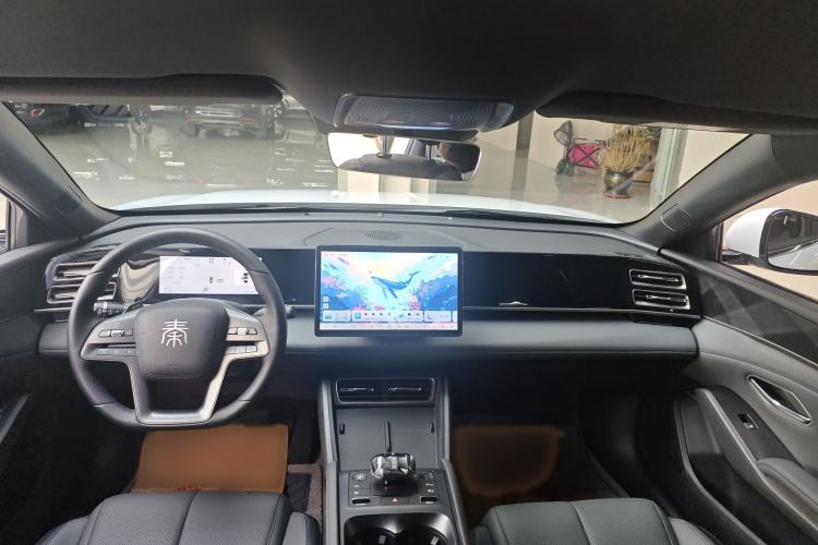 Used BYD Qin L 2025 DM-i Smart Drive 80KM Leading Model