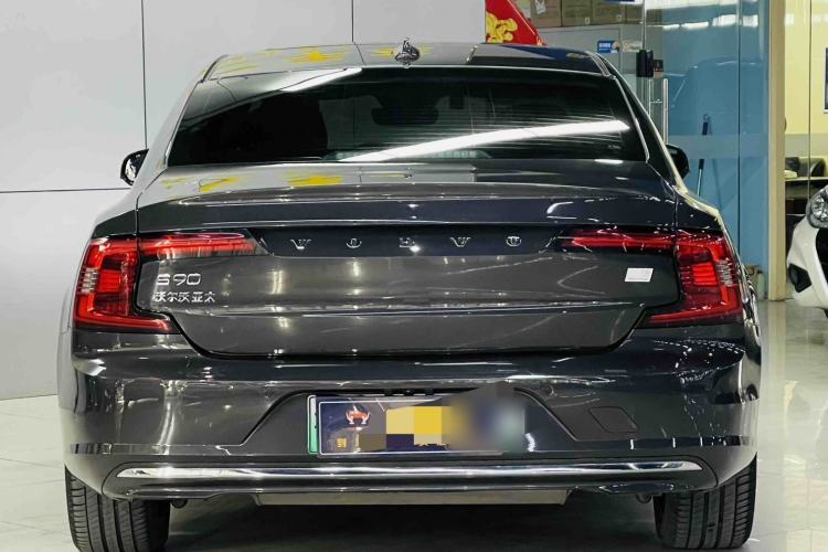 Used Volvo S90 New Energy 2022 T8 eDrive Hybrid Luxury Edition