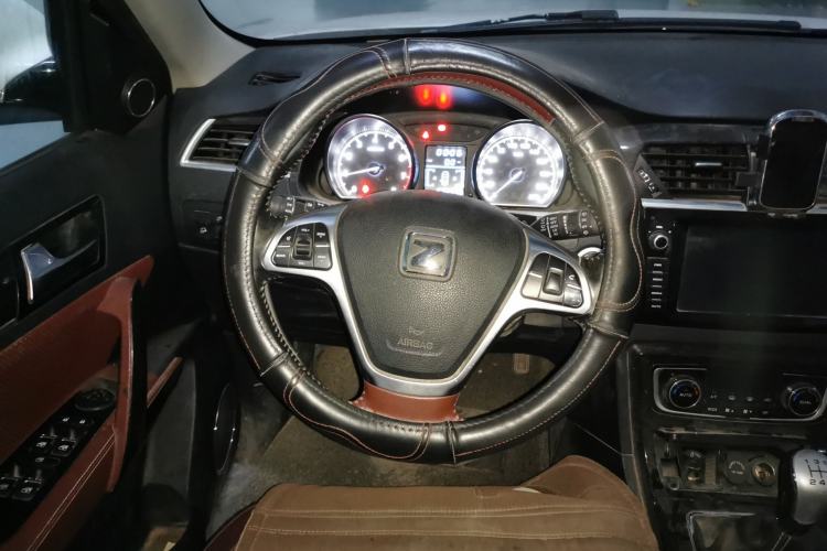 Used Zotye T600 2015 Family Edition 2.0T Manual Luxury Version

