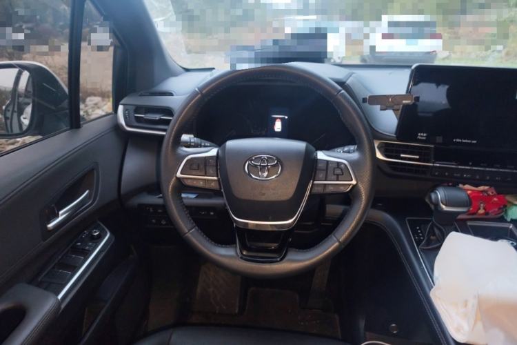 Used Toyota Sienna 2024 2.5L Hybrid Four-Wheel Drive Prestige Edition
