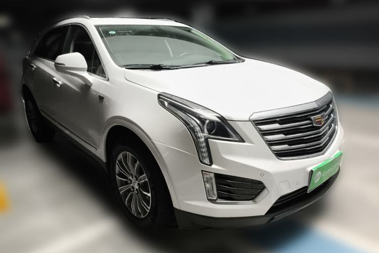 Used Cadillac XT5 2017 Anniversary Edition 25T Luxury Model Front Right 45 Deg