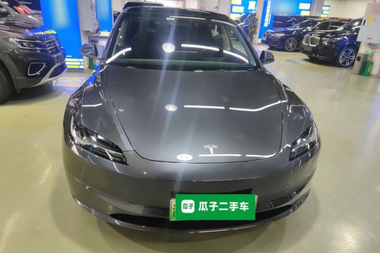 Used Tesla Model 3 2023 Long-Range All-Wheel-Drive Version