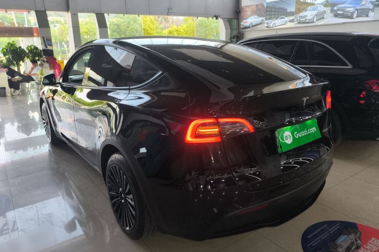 Used Tesla Model Y 2023 Rear-Wheel-Drive Version