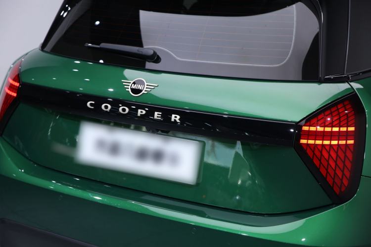 Used MINI Electric MINI COOPER 2024 456km COOPER E Classic Edition
