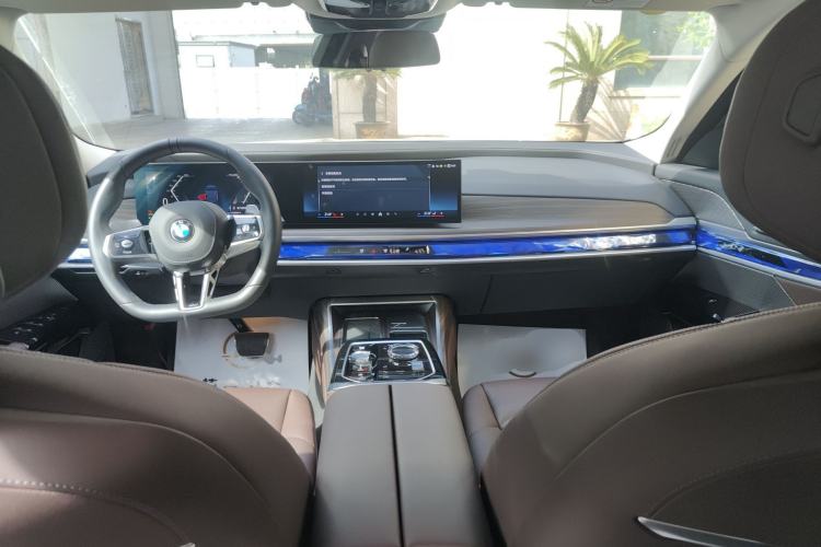 Used BMW 7 Series 2023 735Li M Sport Package
