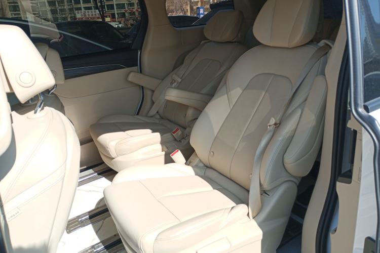 Used Buick GL8 2023 ES Lu Zun Deluxe Model