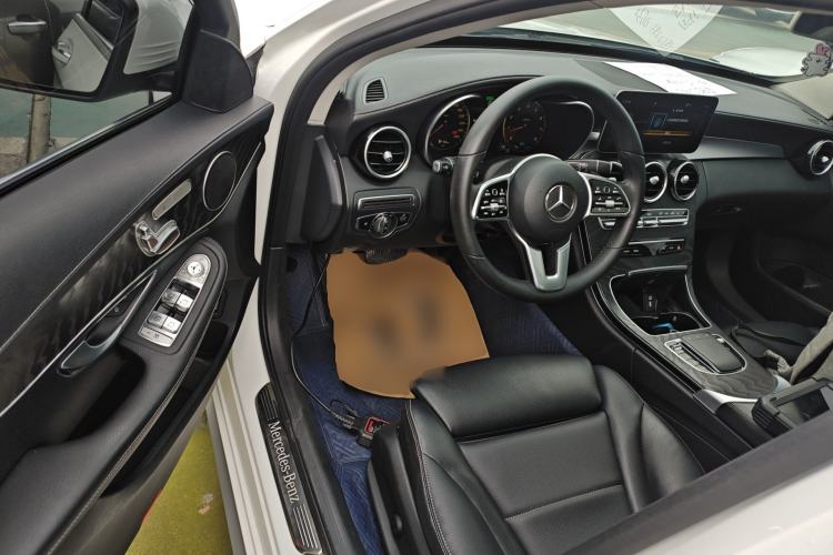 Used Mercedes-Benz C-Class 2019 Restyled C 260 L Sport Edition Driver Seat