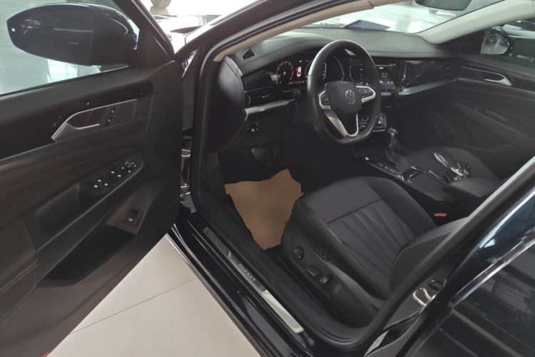 Used Volkswagen Passat 2025 Premium Version 380TSI Dragon Edition