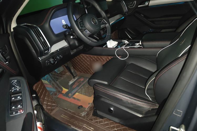 Used BYD Tang New Energy 2018 DM 2.0T All-Wheel Drive Smart Connect Elite 7-Seater China V Emission Standard