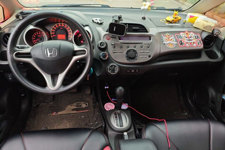 Used Honda Fit 2011 1.3L automatic comfort version
