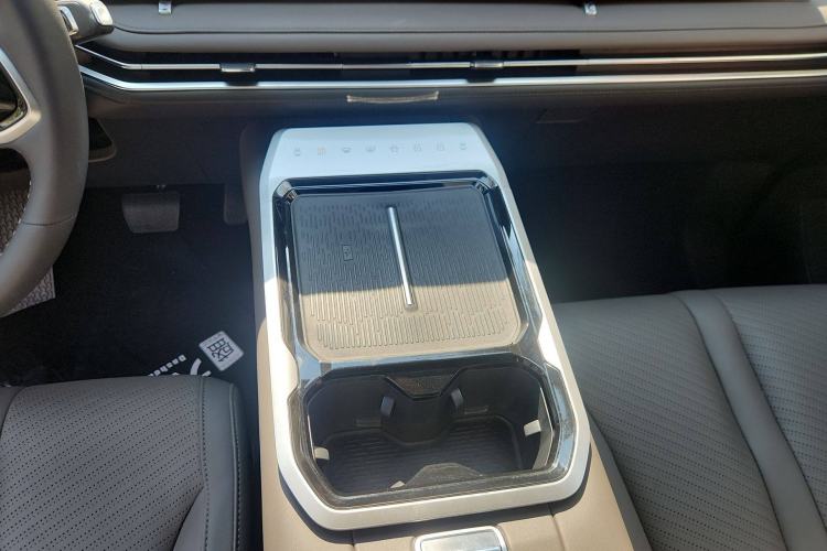 Used SAIC MAXUS G70 2024 2.0T Automatic Flagship Version 7 Seats
