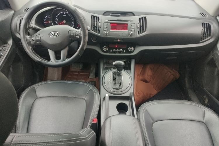 Used Kia Sportage R 2014 2.0L Automatic Two-Wheel Drive DLX Center Console