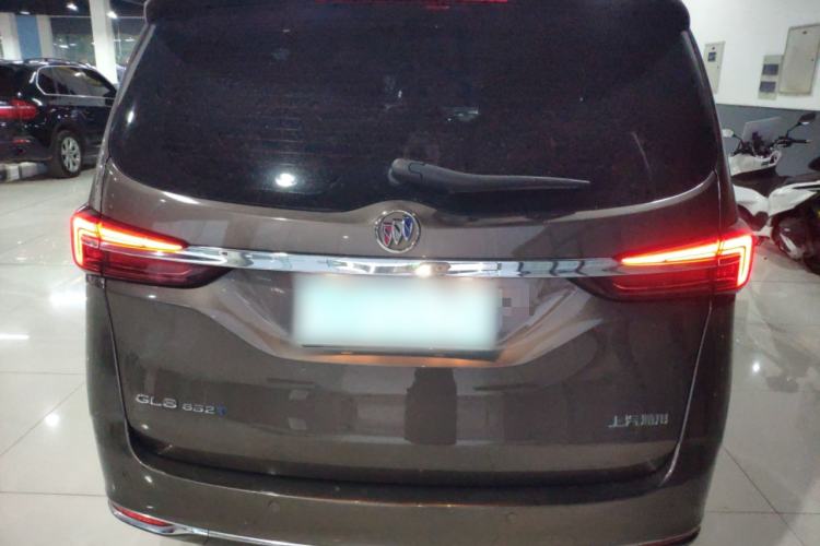 Used Buick GL8 2022 Land Cruiser Executive Class 652T Comfort Model
