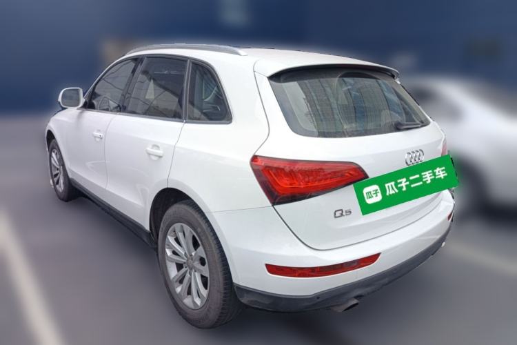 Used Audi Q5 2015 40 TFSI Technology Edition Rear Left 45 Deg