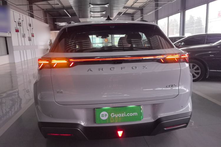 Used ARCFOX Alpha T5 2026 Model Range-Extended 1215 Yuanjing Smart Driving Version
