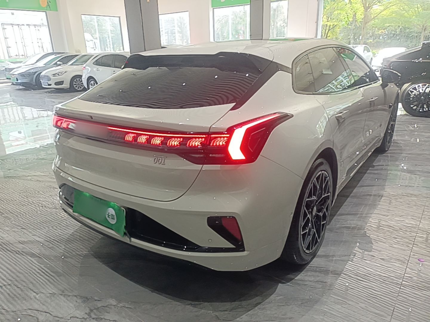 Zeekr 001 2025 WE Edition 95 kWh All-Wheel Drive — снимка 6
