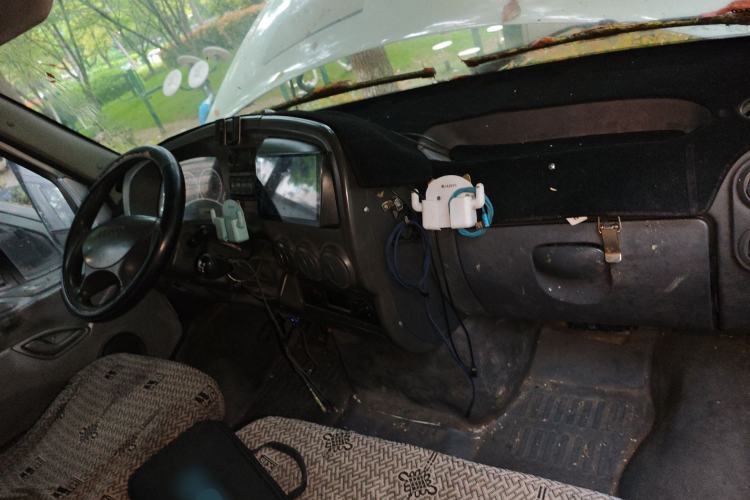 Used Iveco Power Daily 2012 2.5T-A32 Base Version Center Console