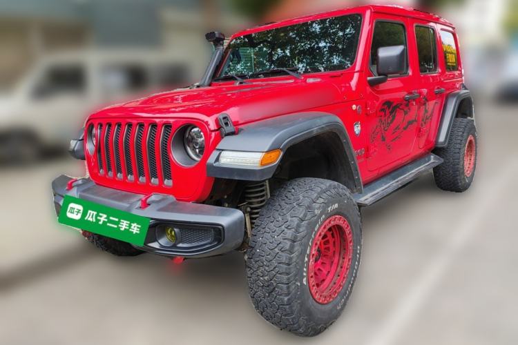 Used Jeep Wrangler 2019 2.0T Sahara Four-Door Electric Convertible China VI Emission Standard