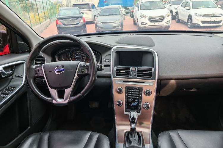 Used Volvo XC60 2017 T5 AWD Smart Upgrade Edition