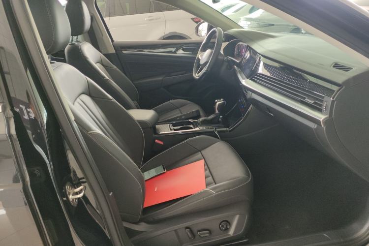 Used Volkswagen Passat 2022 330TSI Starry Elite Edition Right Front Seat