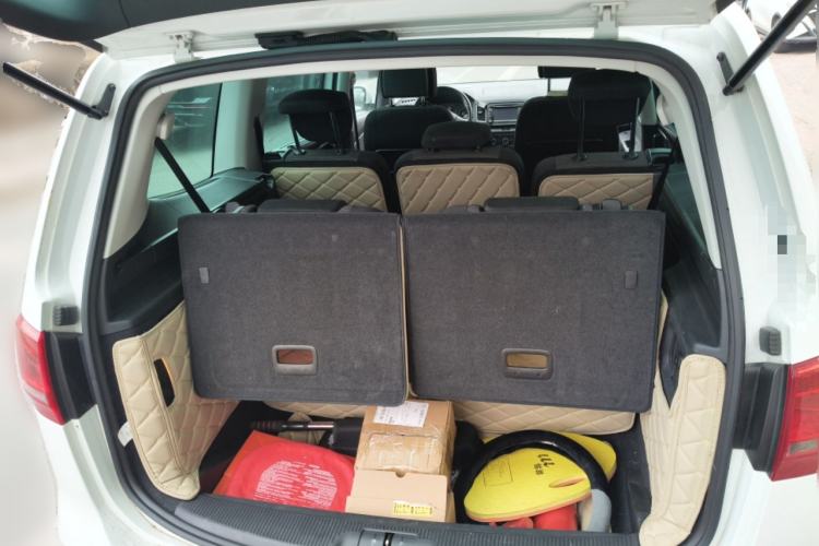 Used Volkswagen Sharan 2014 2.0 TSI Standard Model Trunk