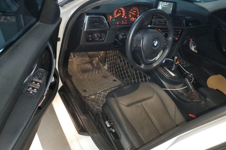 Used BMW 3 Series 2016 316Li Fashion Model
