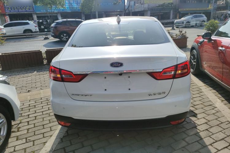 Used Ford Escort 2019 Revised Version 1.5L Automatic Enjoyment Type China VI Standard
