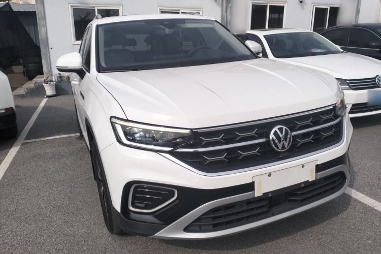 Used Volkswagen Tayron 2023 280TSI Two-Wheel-Drive Luxury Plus Advanced Version Front Right 45 Deg