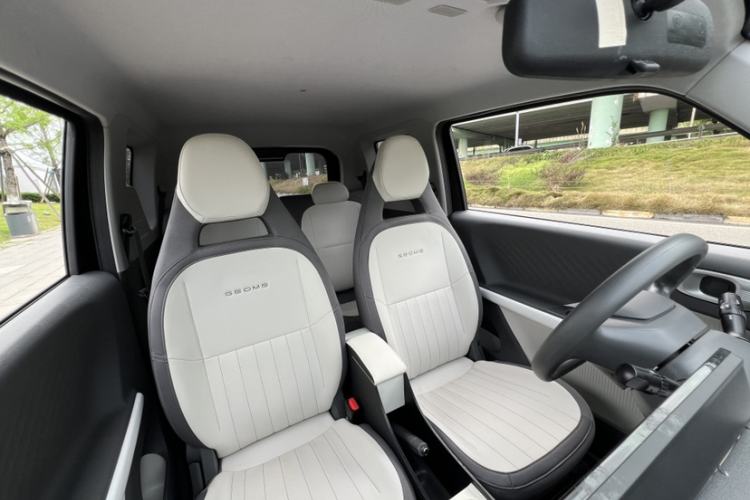 Used Geely Galaxy Panda 2025 210km Panda Kart Interior 4