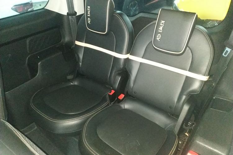 Used Baojun KiWi EV 2022 Artist Lite Edition Lithium Iron Phosphate Left Rear Seat